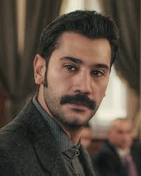 1987 yılının ağustos ayında dünyaya gelen yakışıklı oyuncu uğur güneş, aslen ankara i̇ncesu doğumlu, aslan burcudur. Ugur Gunes On Instagram Ugurgunes Ugurgunes In 2020 Turkish Actors Actors Stache