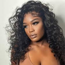 Amisha Smith's Instagram, Twitter & Facebook