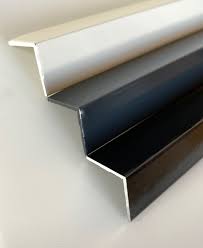 Idéal pour les lames de bardage greenwall et les lames de terrasse. Cornieres De Couleur Laquees Www Profils Alu Com