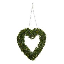 This Heart Shaped Wreath Is A Romantic Addition To Your Garden Now All We Need Is For The Weather To Comply Artificial Topiary Smart Garden Topiary Diy