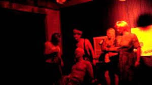 Ihre hündin owca wurde in namibia von einer giftschlange gebissen. Bauer Sucht Frau Youtube