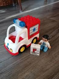 Tak jak je na fotu, platba předem na účet poštovné 65 kč zásilkovna. Lego Duplo 10527 Sanitka Aukro