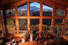 Gatlinburg Weddings Cabin Wedding Ceremonies In Gatlinburg Flower Mountain Gatlinburg Pigeon Gatlinburg Weddings Cabin Wedding Tennessee Wedding Venues