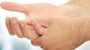 Kulitnya yang putih mulus, buah dada yang besar dengan putingnya yang kecoklatan, dan juga. Atasi Nyeri Kaku Jari Tangan Dengan 7 Gerakan Ini