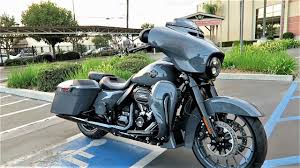 Harley Davidson Indonesia Daftar Harga Motor Harley Davidson Terbaru 2021 Oto