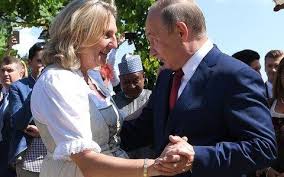Mr Putin Arrived In A Car Carrying A Bouquet Of Flowers And Accompanied By A Troupe Of Cossack Singers C Hochzeit Hochzeitswalzer Hochzeit Mit Kleinem Budget