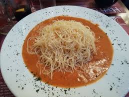 Roer de chili saus en gedroogde kokos erdoor. Medium Pasta Kastart Veggie Foto Van De Kastart Gent Tripadvisor