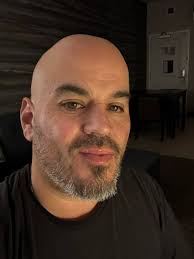 Hello I'm Phil been diagnosed with Multiple Sclerosis since 2009