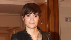Μια μοναδική βραδιά μαζί της. Anna Maria Papaxaralampoys Oi Psi8yroi Kardias Kai H 3afnikh Anagnwrisimothta Iciao