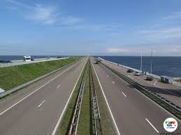 1 primary work • 1 total work. Visita Alla Diga Afsluitdijk La Piu Grande Diga Olandese