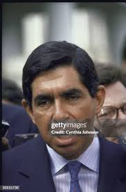 130,366 Sanchez Usa Photos & High Res Pictures