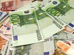 Ich komme später zum unterricht,. Ehrliche Finderin Niedersachsin Findet 1300 Euro Und Gibt Sie Ab