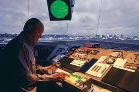 Air Traffic Controller: What Is It? And How To Become One? | Ziprecruiter