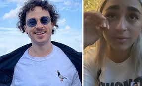 Puede ser que luisito comunica haya engañado a su novia, pero la infidelidad no importa tanto como el posible abuso que pudo existir. La Chule Anda De Toxica Y Ya Mostro Sus Celos Por La Nueva Novia De Luisito Comunica