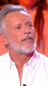 Kelly Vedovelli et Agagthe Auproux ont eu la peur de leur vie face au  fantôme de la Dame blanche ! Revivez cette folle caméra cachée des équipes  de Cyril Hanouna !