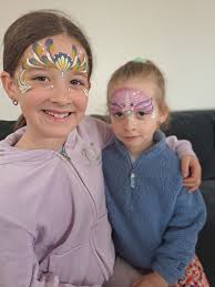 Creative Faces By Dee