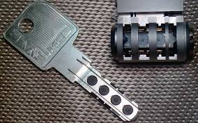 To pick bedroom door locks that cannot be bumped up. 4 Locks That Cannot Be Picked 4 Unpickable Locks
