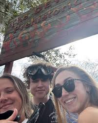 Danielle Bush (@danibush) • Instagram photos and videos