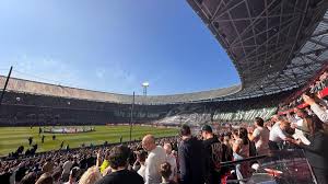 🔴 Ajax begint aan De Klassieker • Mokio redt Amsterdammers in openingsfase