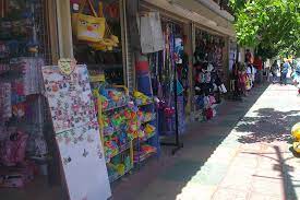 Buktinya, lapangan terbang antarabangsa langkawi kini menjadi antara tempat yang selalu diserbu kaki shopping. 10 Tempat Shopping Di Langkawi Dan 6 Tips Bercuti Di Langkawi Ammboi