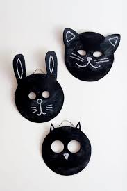 Feb 22, 2016 · start at the root of your lashes, being careful not to get any skin into the curler. 12 Fun And Creative Diy Masks For Kids