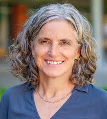 Beth Bourne's Instagram, Twitter & Facebook