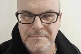 Shane Danielson's Instagram, Twitter & Facebook