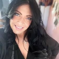 FIF had a hard few weeks my dad got diagnosed with cancer and he's gonna  kick its ass. My sister got into a car crash in the same week but despite  that