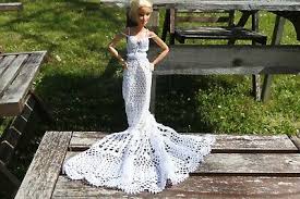 Tutti i nuovi modelli di vestiti da sposa a prezzi scontati disponibili anche su misura. Abito Da Sposa Per Barbie Di Uncinetto Pezzo Unico Ebay