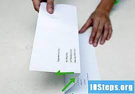 Berikut ini tips cara melipat surat resmi yang. 3 Cara Melipat Dan Memasukkan Surat Dalam Sampul Surat Tips 2021