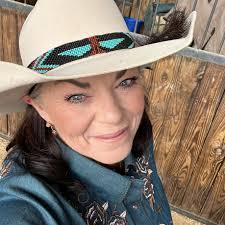 Oro Crystal, a daughter of One Famous Eagle and champion Walk Thru Crystal,  sold for $400,000