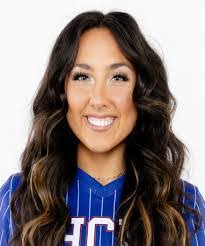 Tabitha Burnett's Instagram, Twitter & Facebook