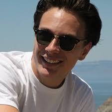 Max Benham (@MaxBenhamm)