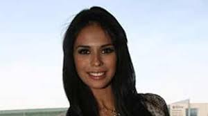 Coronel aispuro, de 31 años, fue aprehendida en el aeropuerto internacional dulles y tendrá su comparecencia inicial el martes en el tribunal de distrito de los estados unidos para el distrito de columbia a través de una videoconferencia. Emma Coronel Hija De Un Narco Reina De La Belleza Y Ultima Esposa Del Chapo