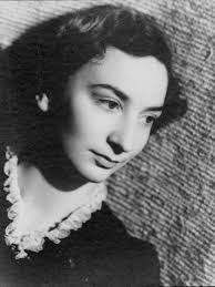 Doris Miles's Instagram, Twitter & Facebook