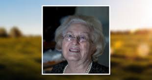 Beatrice Levine's Instagram, Twitter & Facebook