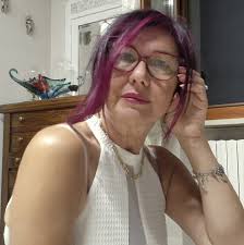 Sai che la cenere del tuo camino o della stufa a legna è una grande  risorsa? 😃 Può essere riutilizzata in diversi modi. Scopriamo insieme  come! ♻️ DIFFERENTI CON FLAVIA Piccoli consigli