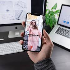 Download Man Holding Smartphone Mockup For Free This Awesome Mock Up Is Available As A Freebie You Can Edit Via Smart Object A In 2020 Mockup Psd Mockup Phone Mockup