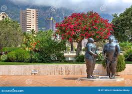 Sculture Di Adamo E Di Eva a Monte Carlo, Monaco. Immagine Stock Editoriale 
