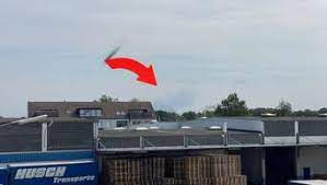 The ruptured tank was close to a methyl isocyanate tank which was undamaged by the explosion. Lidozrleg8bmsm