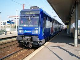 La gare est desservie par les trains de la ligne d du rer. Seine Et Marne Rer D Et Ligne R Le Trafic Interrompu Entre Melun Et Villeneuve Saint Georges La Republique De Seine Et Marne
