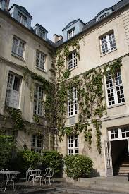 Pin Auf Hostels Auberge De Jeunesse Mije Paris