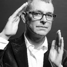 Tim Webb (@glasseswebb)