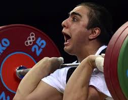 Hilarious faces of Olympic weightlifters