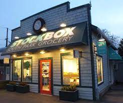 Featured Customer Exterior Lighting Plays Important Role For Neighborhood Grocery Commercial Outdoor Lighting Barn Lighting Exterior Lighting