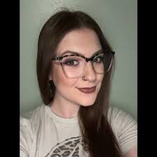 Madison Eicher (@obviously_madie)