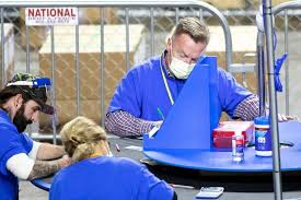 After checking, logan has blue pens removed and replaced with green pens before any real ballots are taken. Arizona Recount Why Republicans Are Still Tallying Votes Bbc News