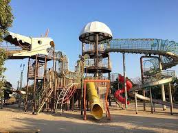 地元愛ナンバーワンはどこだ 日本全国のご当地遊具特集 parkful公園をもっと身近に もっと楽しく 遊具 公園 遊具 横浜 公園