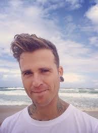 Joel Birch's Instagram, Twitter & Facebook