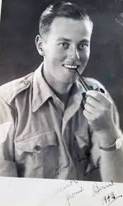 Annie Upton's Instagram, Twitter & Facebook